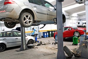 Auto Care Centre in Tamarac